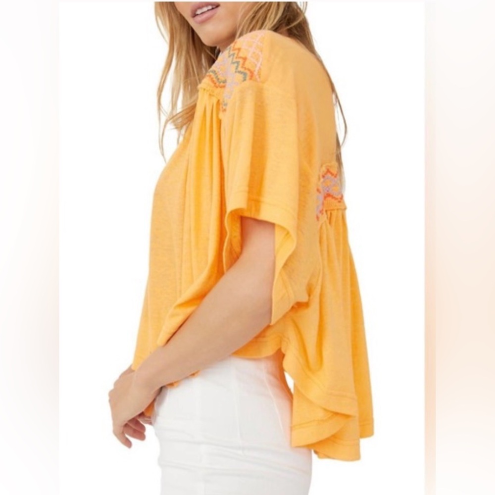 Free People Market Embroidered V-Neck Top in Carrot Ginger, EUC, size M
